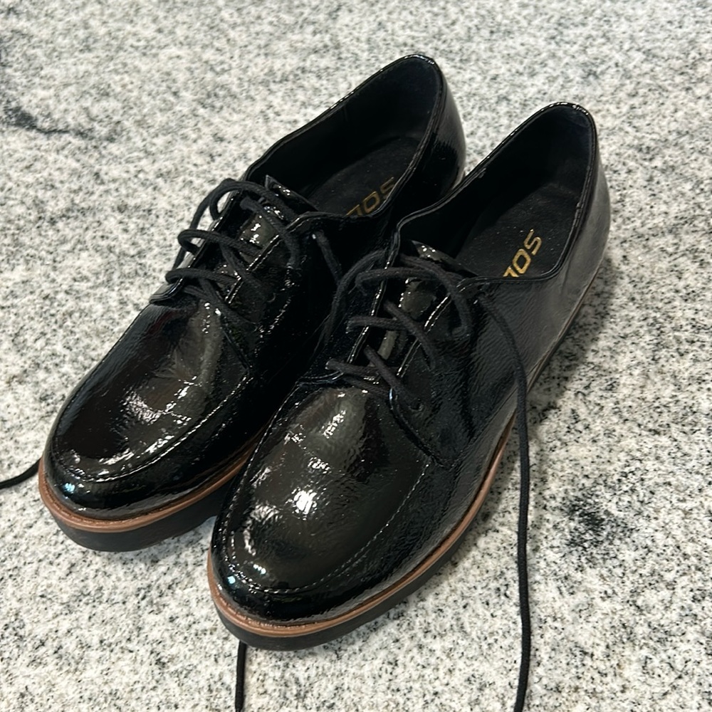 Black platform shoes size 7